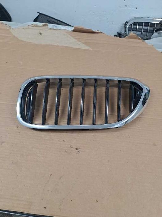 Grila radiator stanga Bmw seria 5 G30 G31