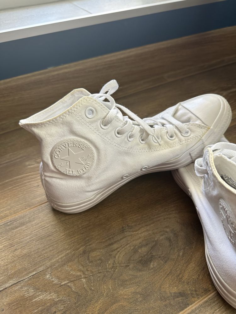 Оригинални Converse – 41 номер, отлично състояние