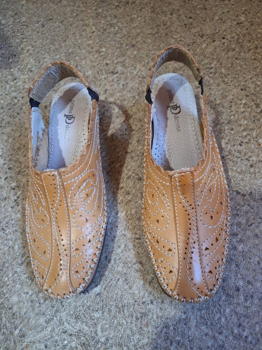 Saboți noi piele naturala Prima Donna