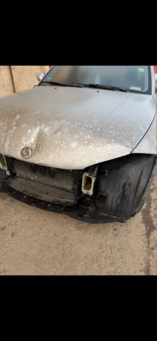 Vand BMW 116 i avariat ,