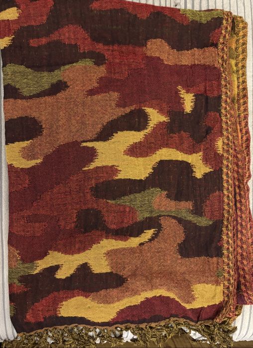 Дамски шал Daphne