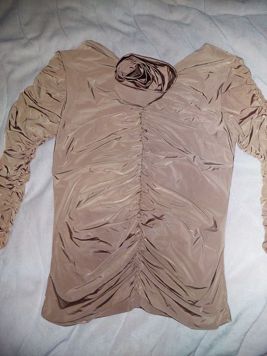 Avin блуза camel с брошка S