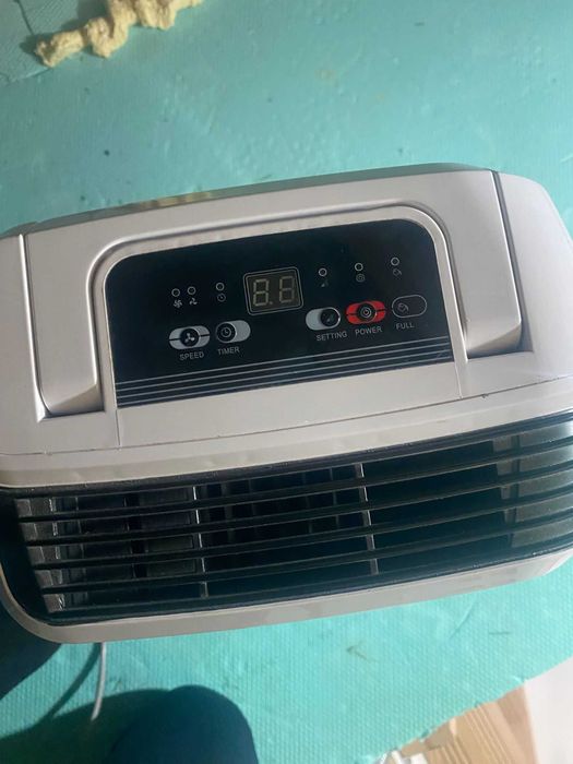 Dezumidificator Tesy DHF 10 CEL