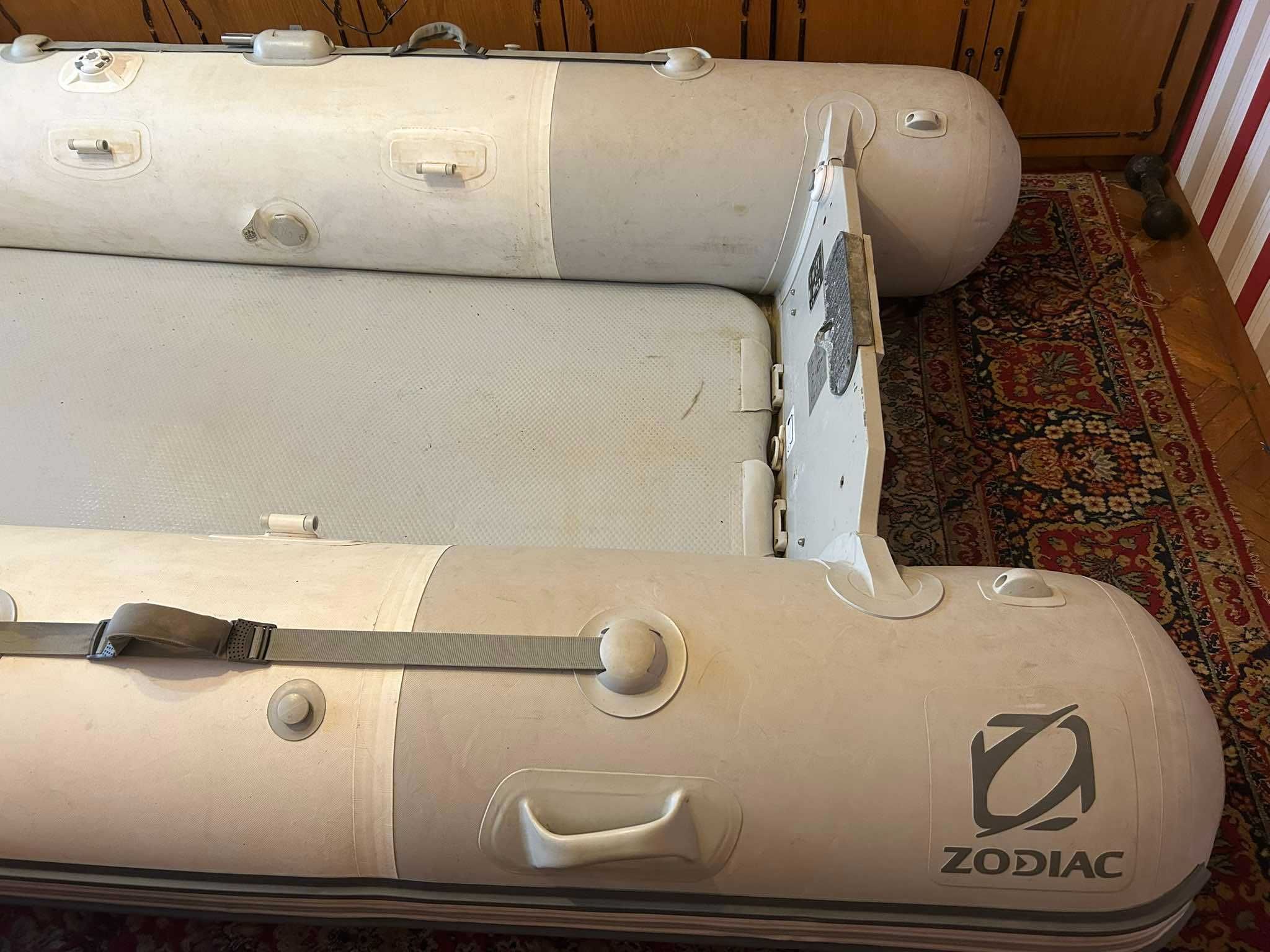 Zodiac  Fastroler 325