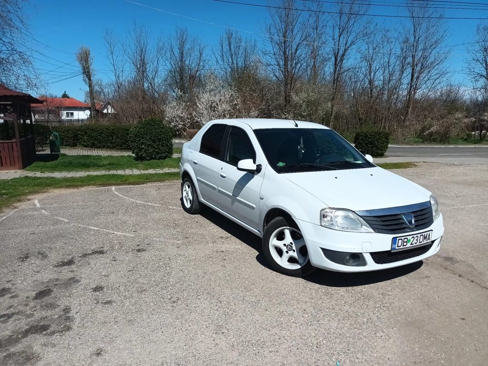 De vanzare dacia logan