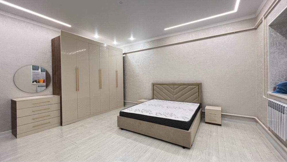 Спальный гарнитур