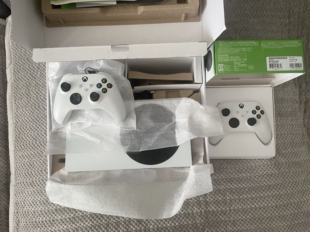 Приставка xbox series s 512