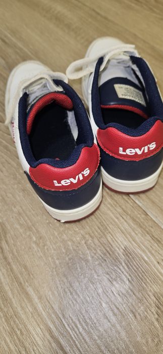 Кожени маратонки Levi's
