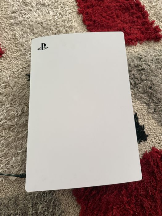 PlayStation 5, utilizat de cateva ori, niciun defect