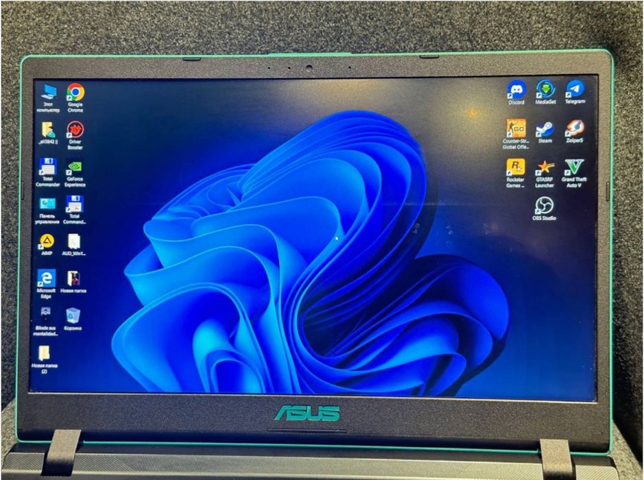 Asus X560UD ноутбук