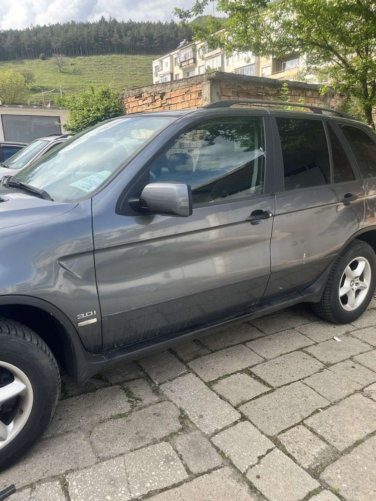 BMW X5 2001г. 231кс.