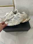 Маратонки New Balance 9060 41.5