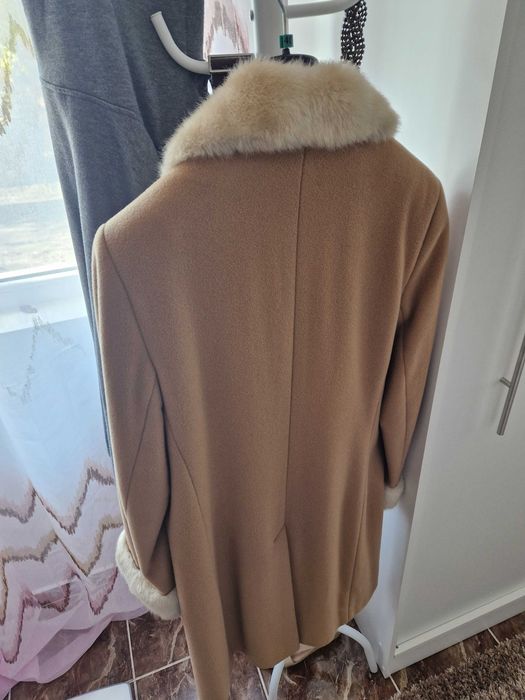 Palton damă din Cașmir cu blană naturala – mărimea XXL impecabil