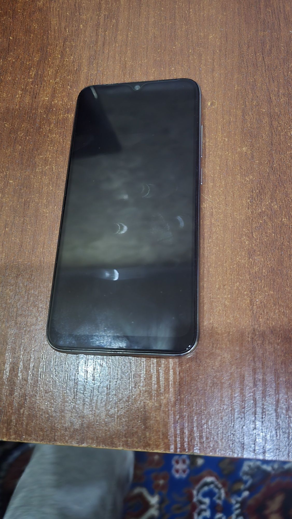 64gb Redmi note 8 holati yangidek uncha ishlamagan ideyal 8 yuz ming