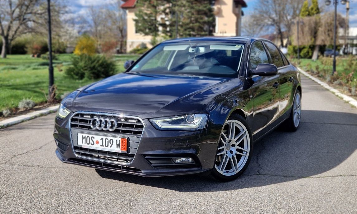 Audi a4 Sline 2.0tdi/cutie automata/Alcantara/Led/2013/Navi