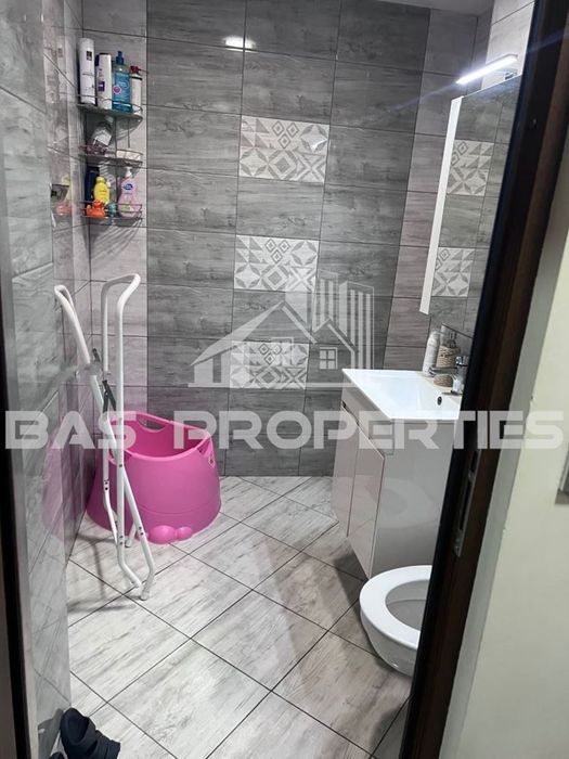 Продава се Тристаен апартамент в София, Надежда 3 - 64 кв.м за 3016 €/кв.м - Снимка #10