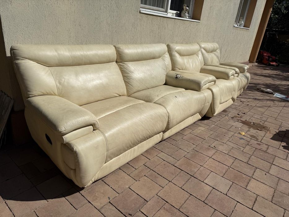 Canapea si fotolii extensibile din piele