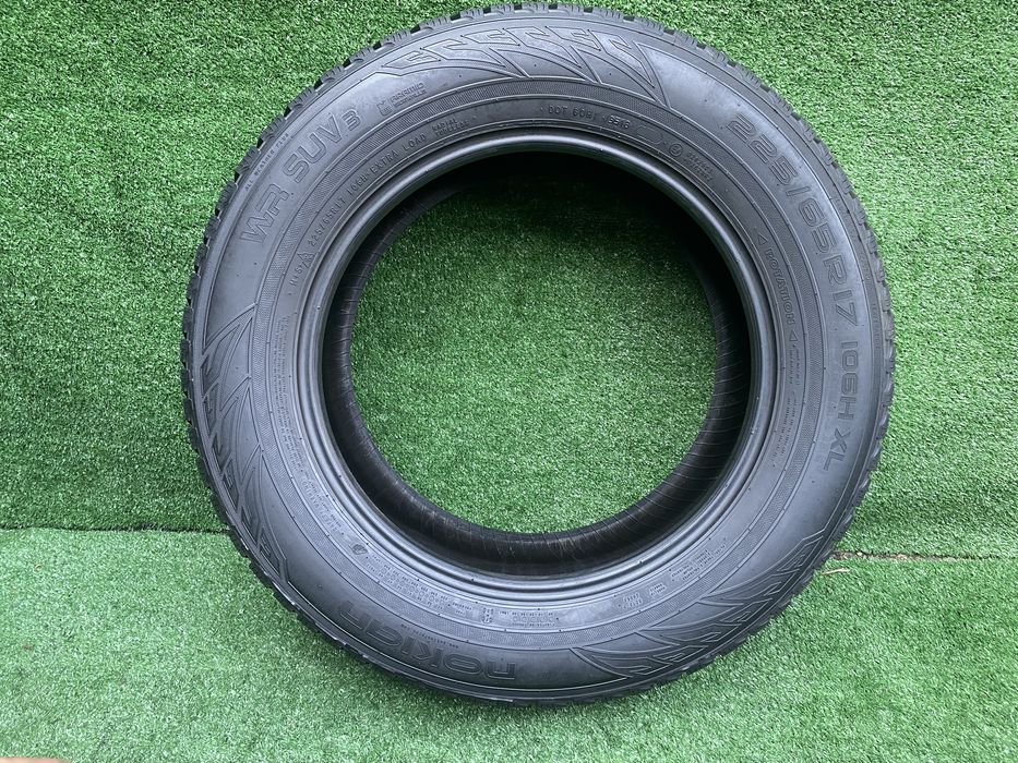 Set 4 anvelope Iarna Nokian WR SUV 3 225 65 R17 106H XL Dot 3518 6,7mm