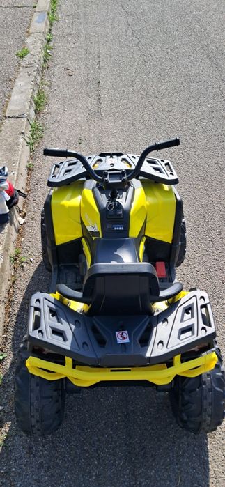 Vând ATV electric