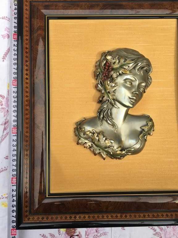 Продавам автентичен Cadre Etain du Prince Neuf