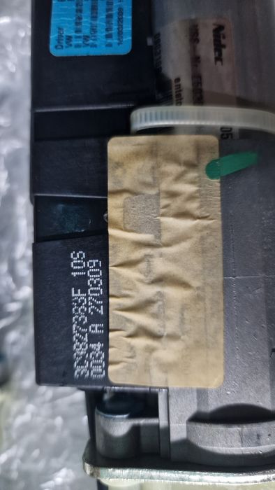 Машинки/моторчета за ел. багажник на passat b6/b7