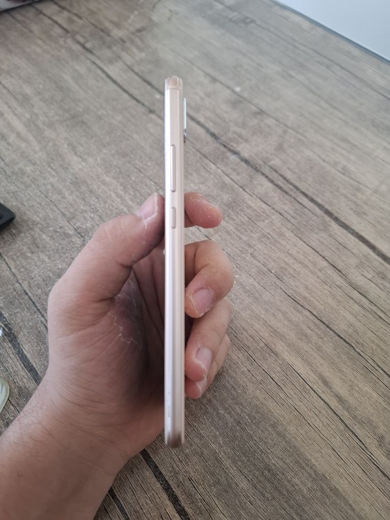 Huawei p20 lite tureskiy