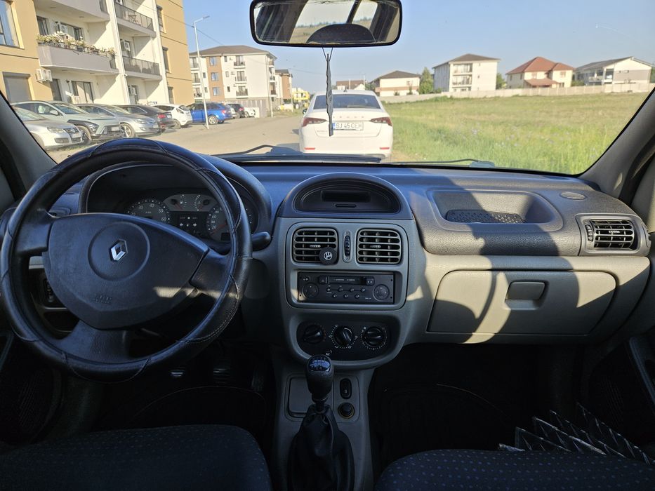 Vând Renault Clio Symbol