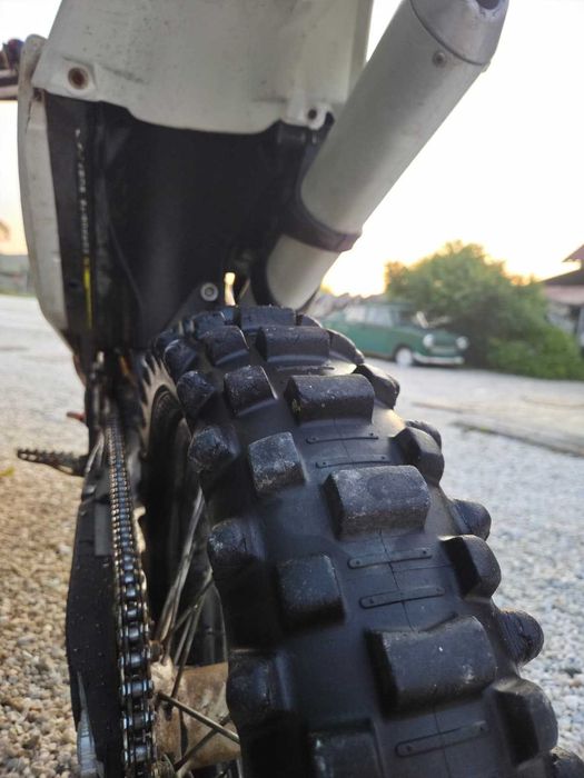 Husqvarna TE 300 2017 înscrisă