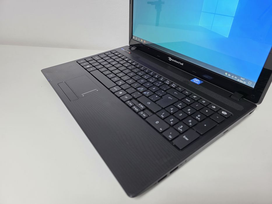 Superoferta .Laptop Acer Packard Bell  SSD 15.6 HD.GARANTIE