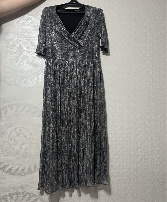 Продается Платье за 10000