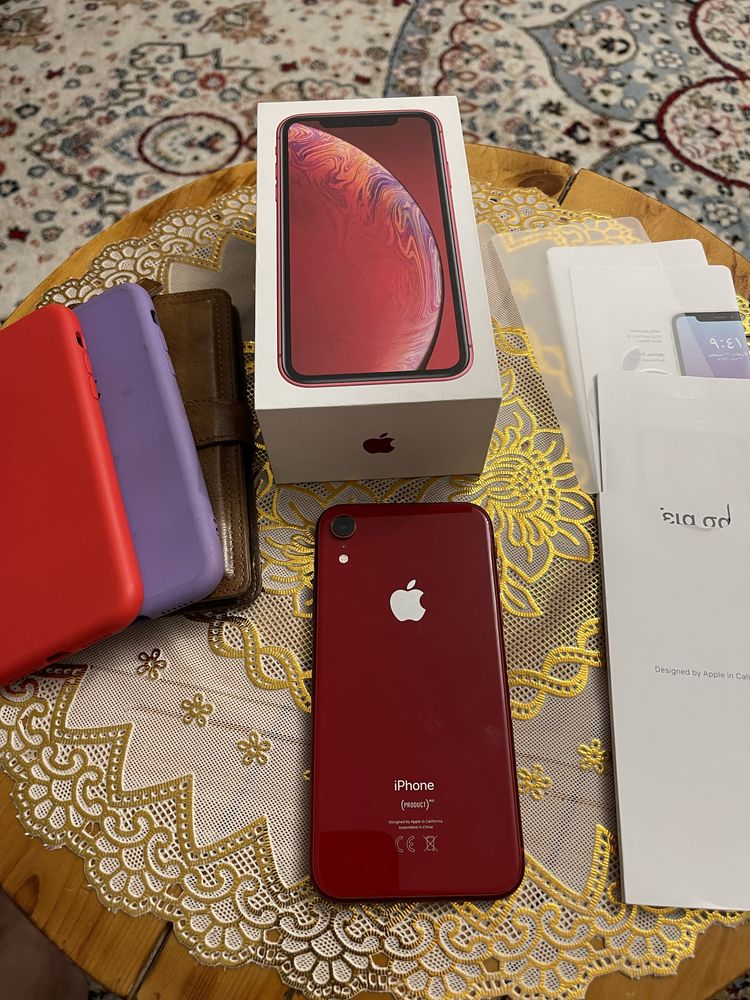 Айфон XR red product.