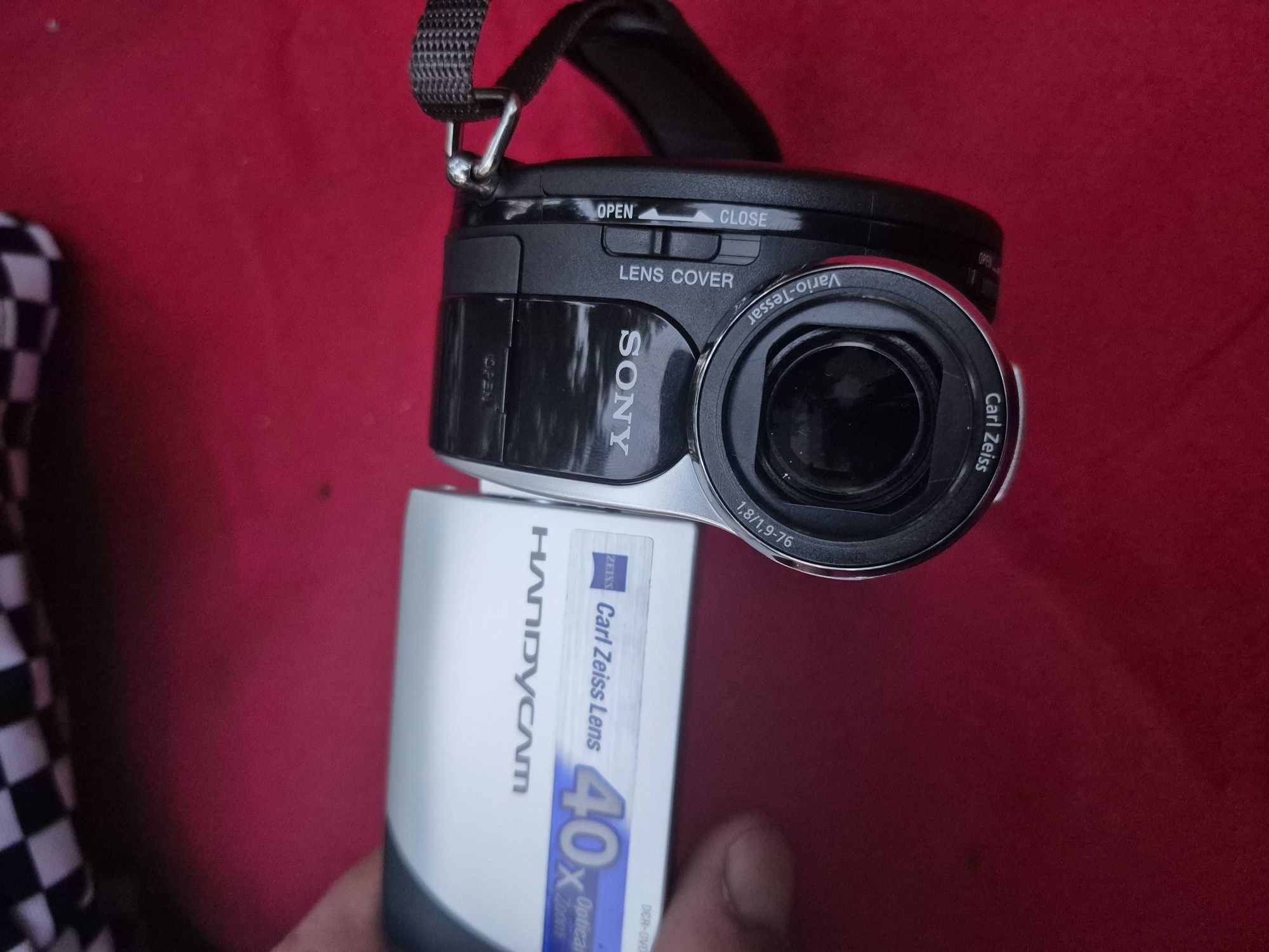Camera video Sony dcr dvd 106e