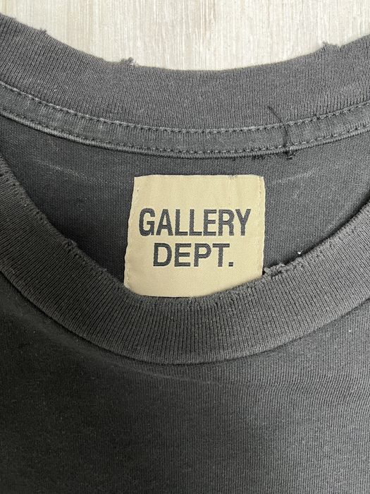 Tricou gallery dept