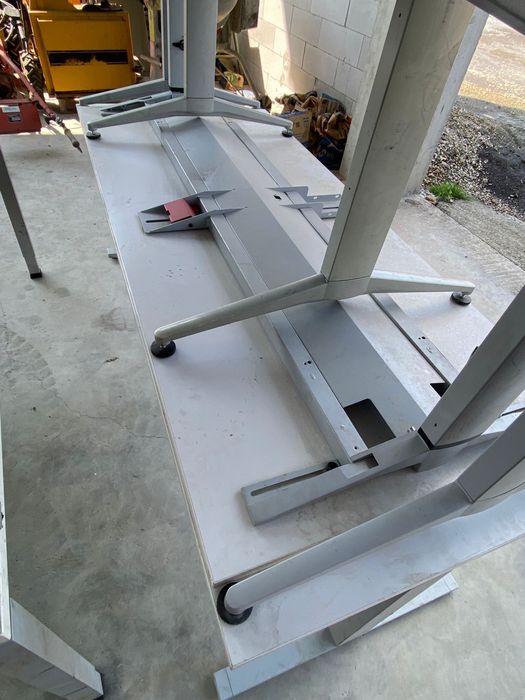 Banc masa de lucru cu inaltime reglabila