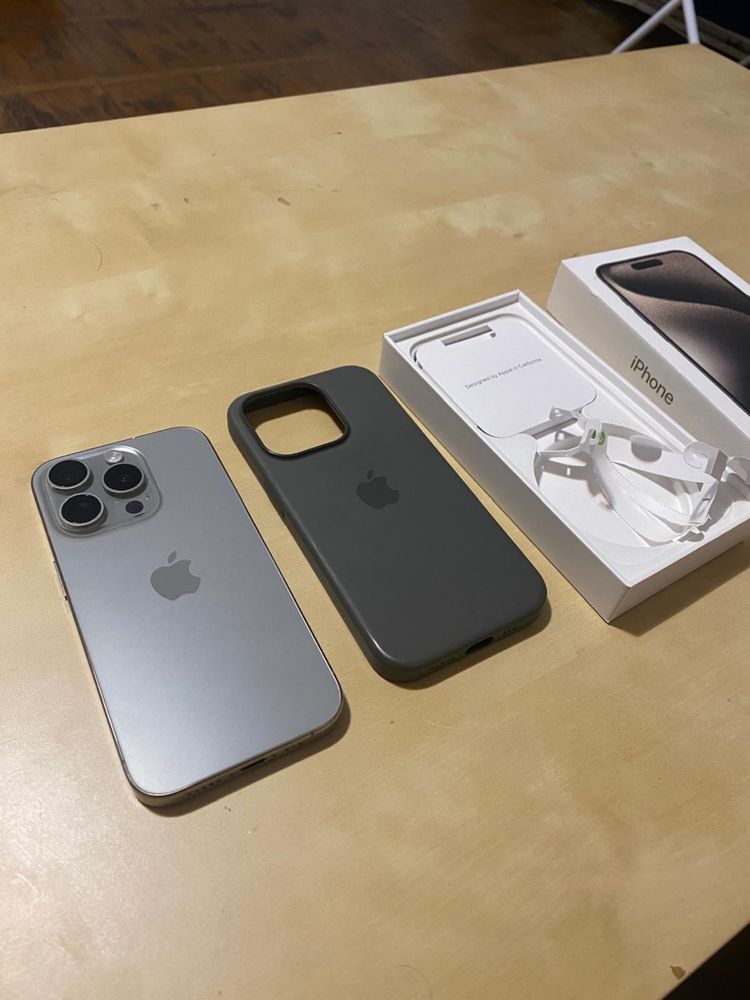 Iphone 15 pro (256GB)