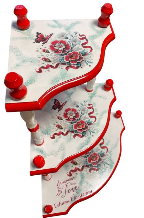 Etajera pe colt, cu patru polite