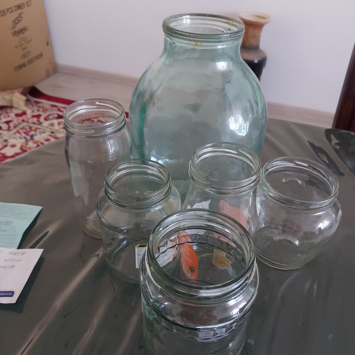Стеклянные банки СССР 3л. и закручивающие винтовые банки.