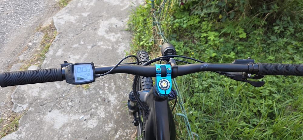 Bicicleta electrica Cube 27.5 Bosch Performance nu Scott,Merida,Focus