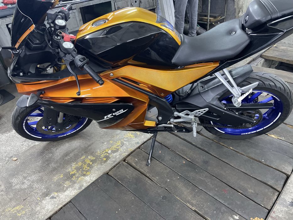 Vand Yamaha yzf R125  15cp