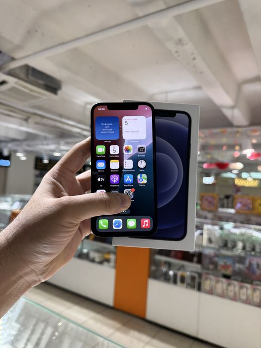 Iphone 12 64gb….