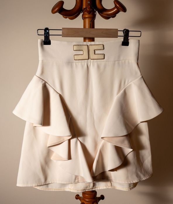 Пола Elisabetta Franchi, модел с волани, размер 40[S], като нова