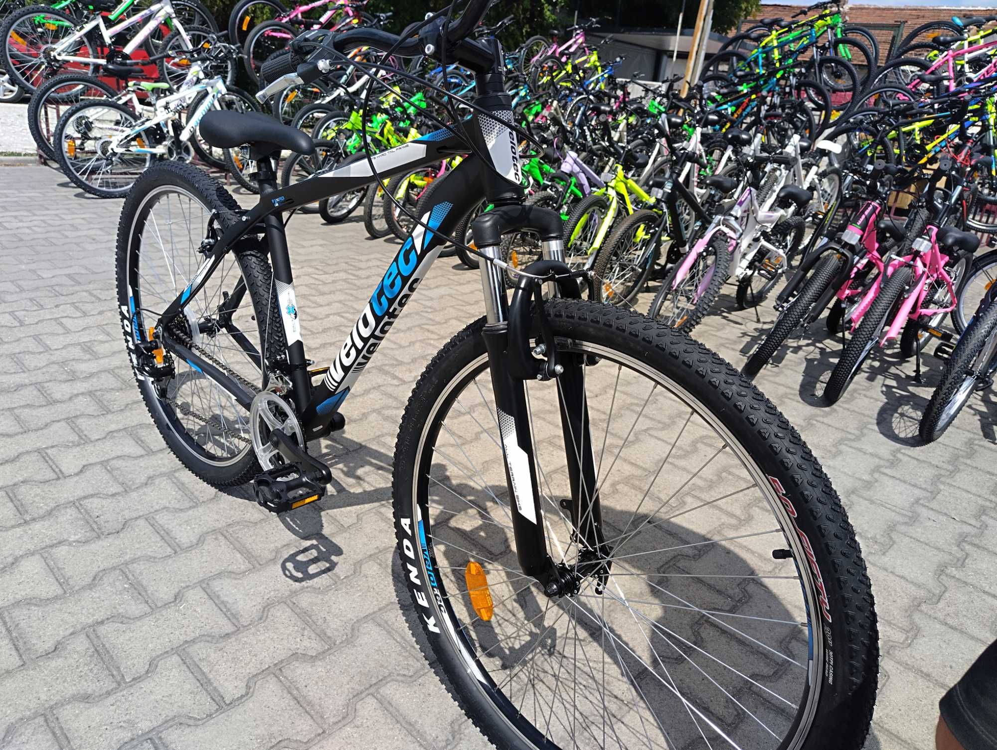 SPRINT Алуминиев велосипед 29" Velotec PRO черен/син
