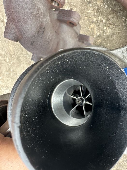 Турбо компресор турбина KKK 03l253056T Audi Skoda Vw