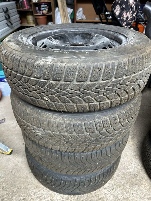 Cauciucuri de iarnă si jante / 195/65/R15 - VW
