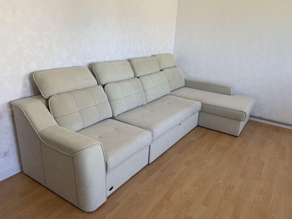 Продается диван в отличном состояние!