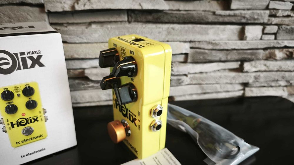 Pedala efect procesor chitara TC ELECTRONIC HELIX PHASER - Garantie