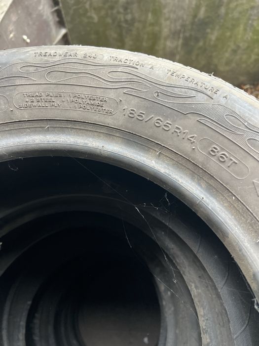 Продавам летни гуми 185/65/14