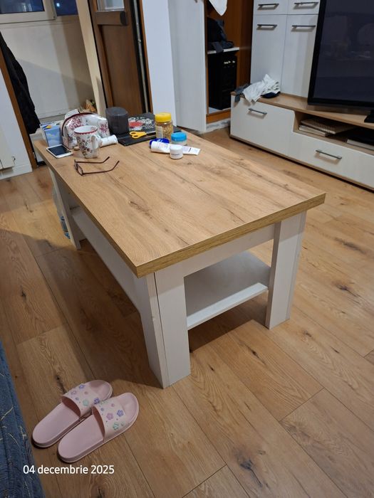 Masă sufragerie in stare perfectă