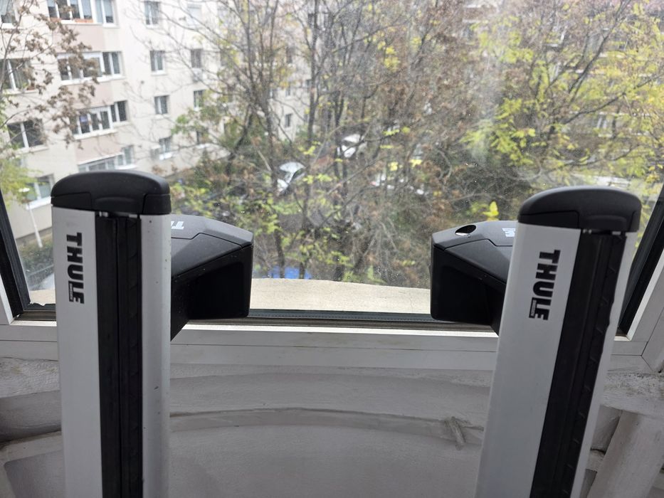 Vând bare transversale Thule WingBar Evo (Aluminiu) 127 cm
