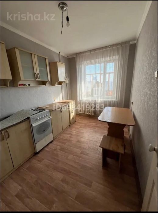 Кухонный гарнитур и газплита